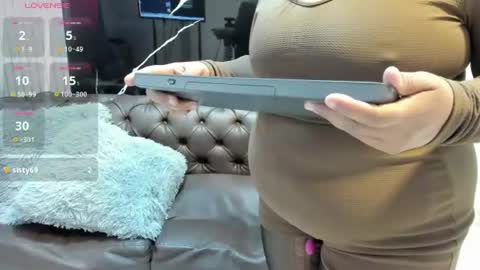 My name is  Miss Karol online show from 29, 6, 2026
