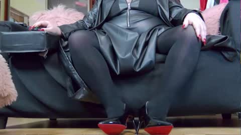 Kary Queen online show from 6, 1, 2026
