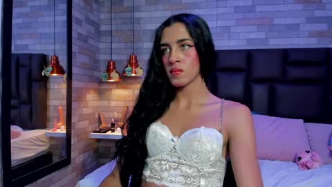 Kassandra Weked online show from 13, 12, 2024