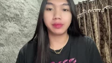 Snapshot of kat_hollandx chatting on 17, 2, 2025 Majesty online show from 17, 2, 2025