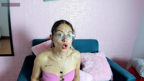 Snapshot of kat_santana chatting on 11, 4, 2026 Kat Santana online show from 11, 4, 2026