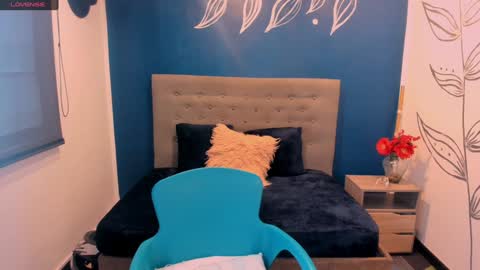 Snapshot of katahoot_ chatting on 4, 12, 2024 K A T A H O O T online show from 4, 12, 2024
