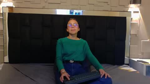 Katalina online show from 7, 11, 2025