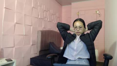 Katalina online show from 1, 12, 2025