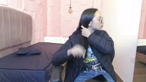 Katalina online show from 3, 12, 2025