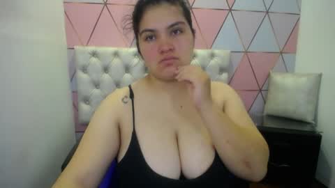 Snapshot of katalina_santana25 chatting on 7, 6, 2026 katalina santana25 online show from 7, 6, 2026