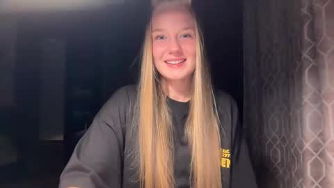 Snapshot of katcontrol chatting on 12, 3, 2026 katcontrol online show from 12, 3, 2026