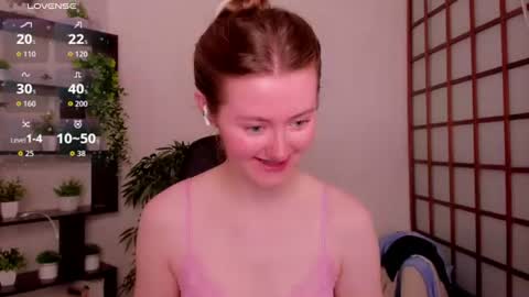 Snapshot of kate_cuddle chatting on 16, 6, 2026 Kate online show from 16, 6, 2026