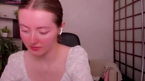 Snapshot of kate_cuddle chatting on 2, 7, 2026 Kate online show from 2, 7, 2026