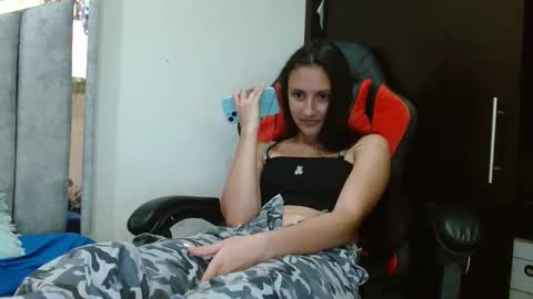 Snapshot of kate_davies chatting on 1, 6, 2026 kate online show from 1, 6, 2026