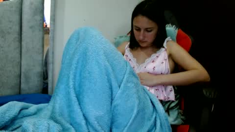 Snapshot of kate_davies chatting on 12, 6, 2026 kate online show from 12, 6, 2026
