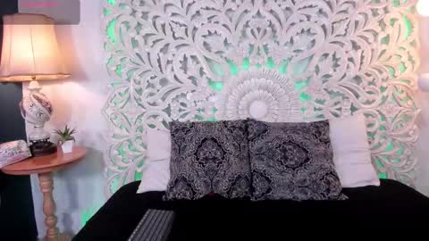 Snapshot of kate_thompson_ chatting on 20, 3, 2026 Kathe online show from 20, 3, 2026