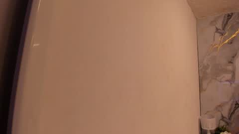 Snapshot of katemoss70 chatting on 30, 4, 2026 Im Katherine but call me Kate online show from 30, 4, 2026