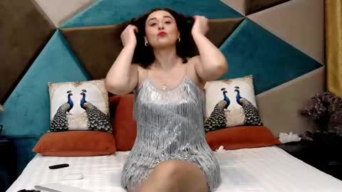 KateQueenston --  online show from 25, 5, 2026