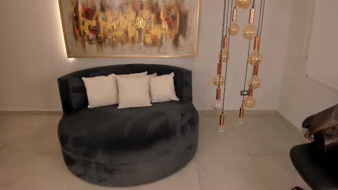 K A T E  online show from 21, 12, 2025