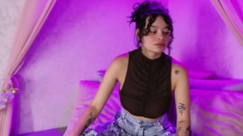 Snapshot of kathegomez_ chatting on 5, 6, 2026 KatheGomez online show from 5, 6, 2026