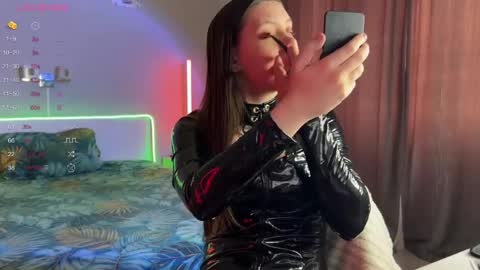 Snapshot of katherine__ross chatting on 1, 6, 2026 katherine__ross online show from 1, 6, 2026