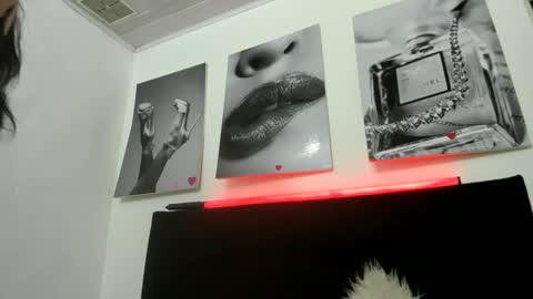 Snapshot of katherine_blair chatting on 10, 4, 2026 katherine_blair online show from 10, 4, 2026