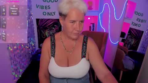 Snapshot of kathy_sunn chatting on 2, 8, 2026 Kathy online show from 2, 8, 2026