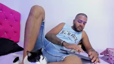 Snapshot of katia__dann chatting on 24, 1, 2025 katalina y Daniel online show from 24, 1, 2025