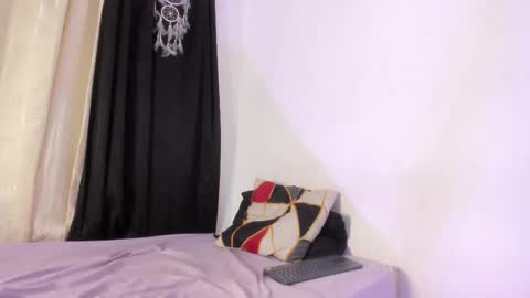 Snapshot of katia__dann chatting on 3, 10, 2025 katalina y Daniel online show from 3, 10, 2025