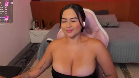 Snapshot of katia_bigboobs11 chatting on 20, 4, 2026 Katia online show from 20, 4, 2026