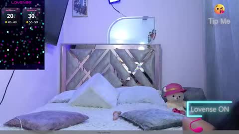 Katia collins online show from 4, 11, 2025