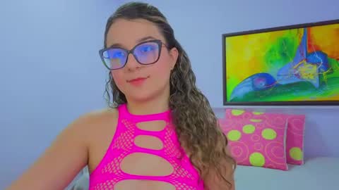 Khaterine online show from 9, 6, 2026