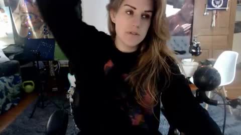 Katie online show from 28, 2, 2025