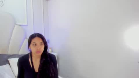 katiejonees online show from 9, 1, 2026