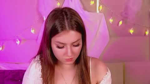 katiereeves online show from 30, 10, 2025