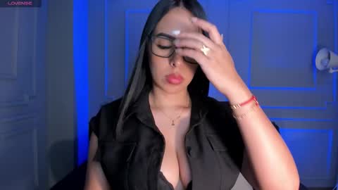 Snapshot of katiestonne chatting on 18, 1, 2026 Kate Stonne online show from 18, 1, 2026