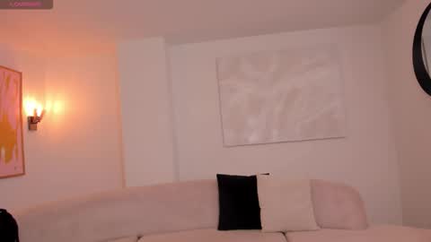 Snapshot of katiestonne chatting on 5, 2, 2026 Kate Stonne online show from 5, 2, 2026