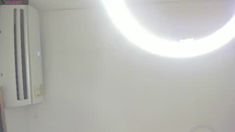Snapshot of katitaluxury_hot chatting on 17, 6, 2026 katitaluxury_hot online show from 17, 6, 2026