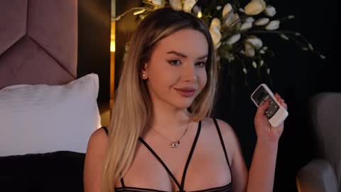 KatJolie online show from 23, 1, 2025