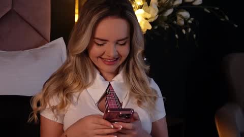 KatJolie online show from 28, 1, 2025