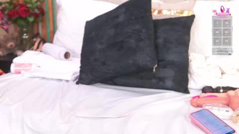 K A T L Y N  online show from 18, 9, 2025