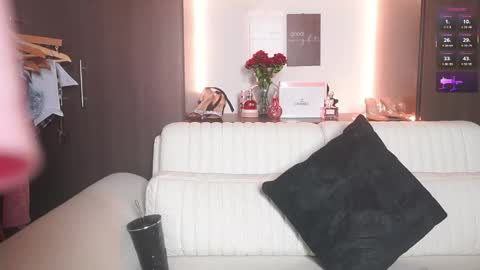 Snapshot of katlyn_martins chatting on 22, 2, 2026 K A T L Y N online show from 22, 2, 2026