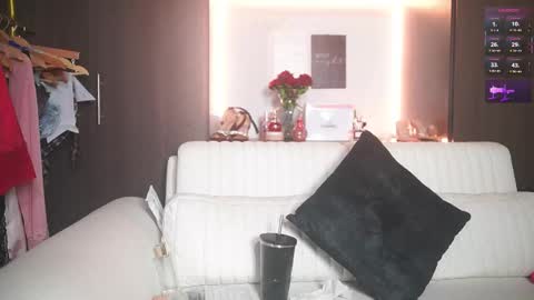 Snapshot of katlyn_martins chatting on 24, 2, 2026 K A T L Y N online show from 24, 2, 2026