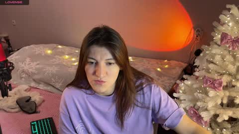 Snapshot of katrin_kristal chatting on 17, 12, 2024 naked in pvt show 100 tk online show from 17, 12, 2024