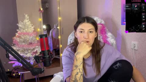 Snapshot of katrin_kristal chatting on 25, 12, 2024 naked in pvt show 100 tk online show from 25, 12, 2024