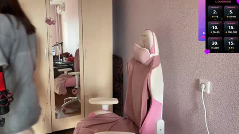 Snapshot of katrin_kristal chatting on 7, 1, 2025 naked in pvt show 100 tk online show from 7, 1, 2025