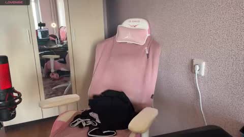 Snapshot of katrin_kristal chatting on 14, 2, 2025 naked in pvt show 100 tk online show from 14, 2, 2025