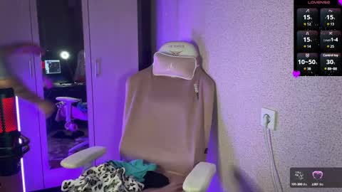 Snapshot of katrin_kristal chatting on 18, 2, 2025 naked in pvt show 100 tk online show from 18, 2, 2025