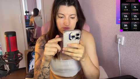 Snapshot of katrin_kristal chatting on 3, 3, 2025 naked in pvt show 100 tk online show from 3, 3, 2025