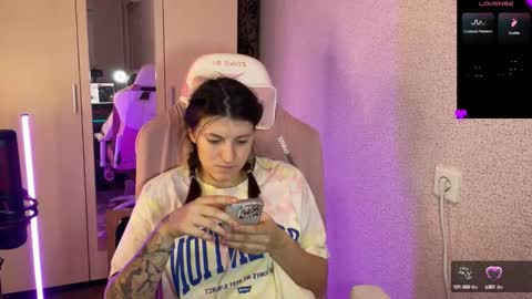 Snapshot of katrin_kristal chatting on 5, 3, 2025 naked in pvt show 100 tk online show from 5, 3, 2025