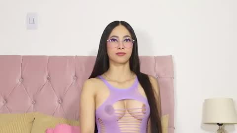 Snapshot of katrina_clarks chatting on 2, 8, 2026 katrina clark online show from 2, 8, 2026