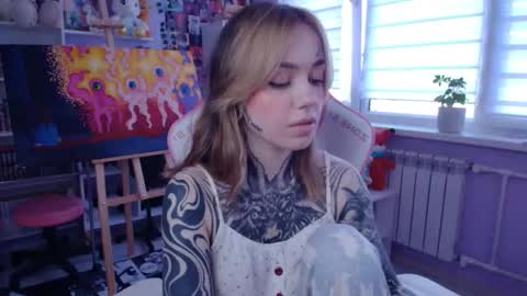 Katrin online show from 12, 9, 2025