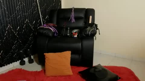 Snapshot of katt_bdsm chatting on 16, 9, 2025 Katt online show from 16, 9, 2025