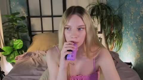 Snapshot of katt_yy chatting on 14, 7, 2026 katt_yy online show from 14, 7, 2026